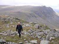 On+Rossett+Pike+with+the+Langdale+Pikes+in+the+background.